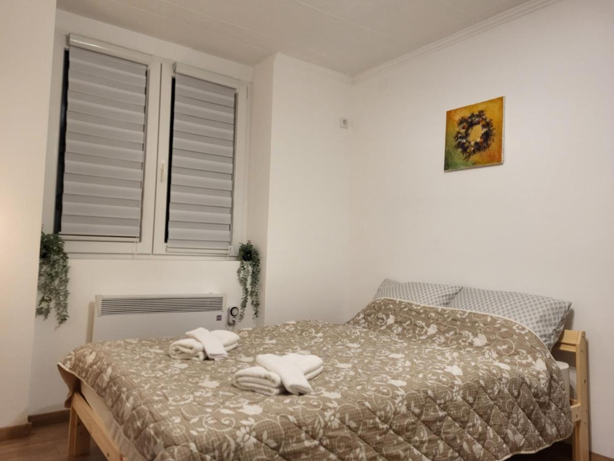 Lotta Apartment Beograd Ngoại thất bức ảnh