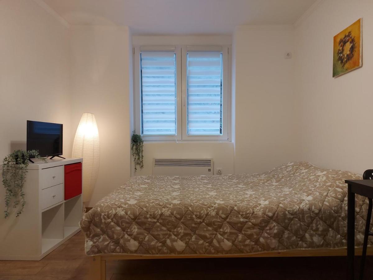 Lotta Apartment Beograd Ngoại thất bức ảnh